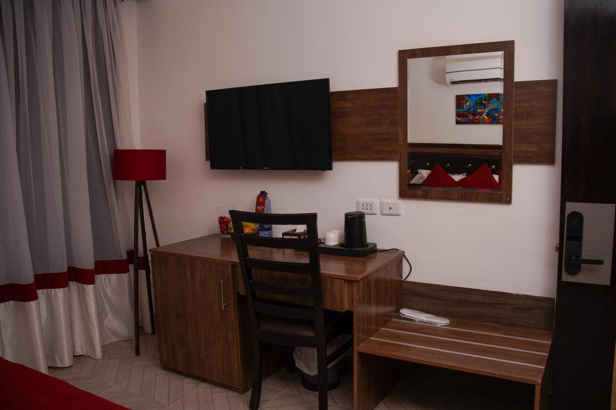 Corner 3*