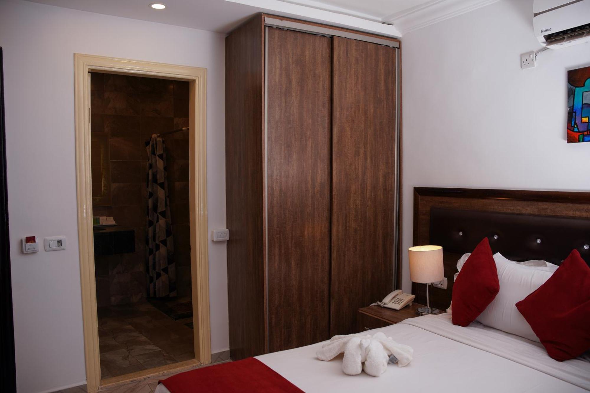 Hotel Corner